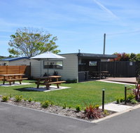 Crestview Tourist Park - Food Delivery Shop