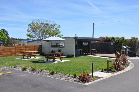 Crestview Tourist Park - Food Delivery Shop 0