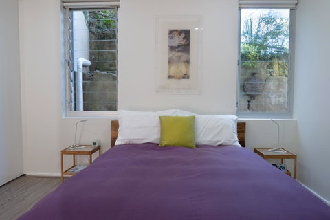 Hideaway Haven, The Cute Place To Put Up Your Feet - Food Delivery Shop 9