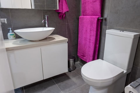 Hideaway Haven, The Cute Place To Put Up Your Feet - Food Delivery Shop 19