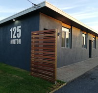 125 Milton - Food Delivery Shop