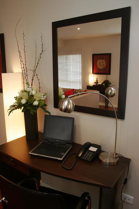 Encore Apartments - Food Delivery Shop 7