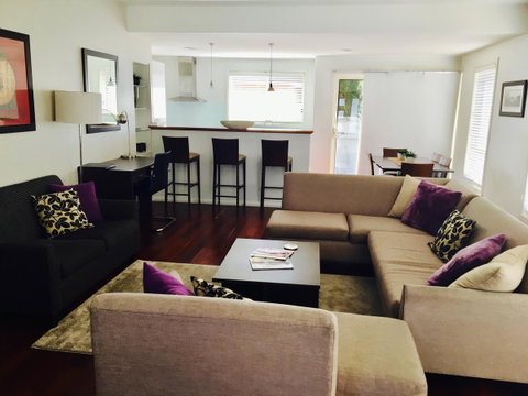 Encore Apartments - Food Delivery Shop 1