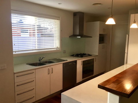 Encore Apartments - Food Delivery Shop 2