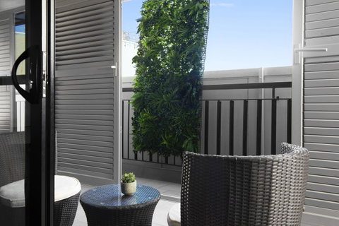 Veriu Randwick - Food Delivery Shop 6