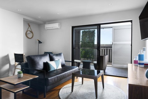 Veriu Randwick - Food Delivery Shop 7