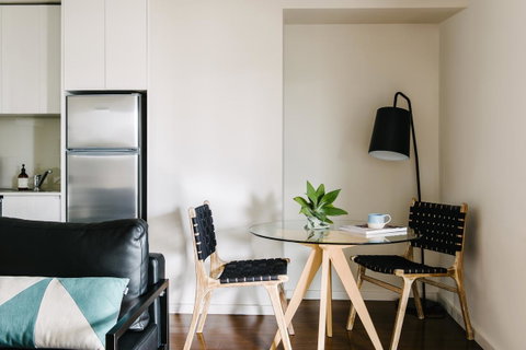 Veriu Randwick - Food Delivery Shop 21