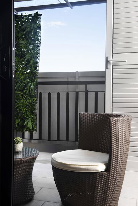 Veriu Randwick - Food Delivery Shop 8