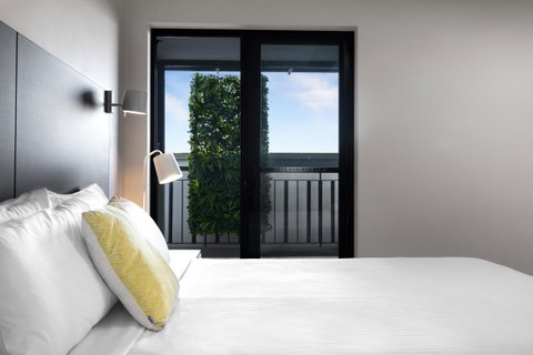 Veriu Randwick - Food Delivery Shop 9