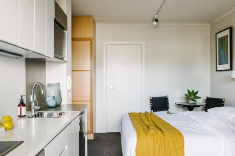 Veriu Randwick - Food Delivery Shop 18