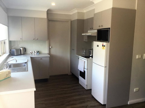Tic Tac Toe Quality Accommodation - Food Delivery Shop 7