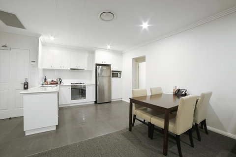 Best Western Plus Bolton On The Park - Food Delivery Shop 22