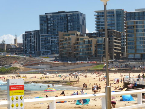Arena Luxury Beachfront Apartment - Food Delivery Shop 13