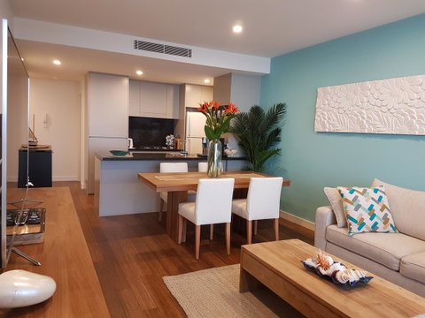 Arena Luxury Beachfront Apartment - Food Delivery Shop 39