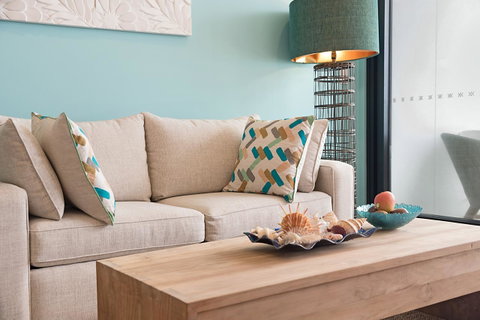 Arena Luxury Beachfront Apartment - Food Delivery Shop 4