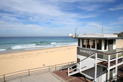 Arena Luxury Beachfront Apartment - Food Delivery Shop 31