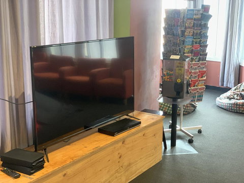 790 On George Backpackers - Pet Food Australia 29