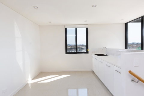 The Penthouse - Food Delivery Shop 31