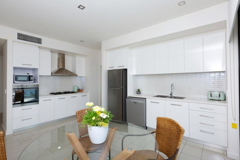 The Penthouse - Food Delivery Shop 6