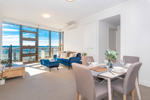 Olympic Park Sunshine 2 Bedrooms Apts With Private Parking - Food Delivery Shop 25
