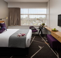 Rydges Campbelltown - Food Delivery Shop