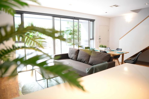 New SilkRoad Apartments Sydney - Food Delivery Shop 5