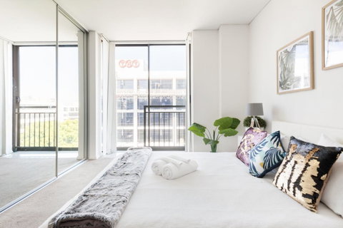 New SilkRoad Apartments Sydney - Food Delivery Shop 9