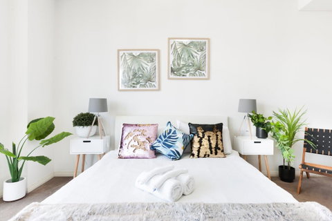 New SilkRoad Apartments Sydney - Food Delivery Shop 0