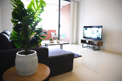 New SilkRoad Apartments Sydney - Food Delivery Shop 24