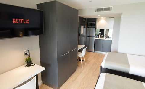 Studio 8 Residences - Adults Only - Pet Food Australia 4