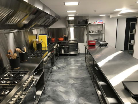 Studio 8 Residences - Adults Only - Pet Food Australia 21