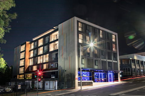 Studio 8 Residences - Adults Only - Pet Food Australia 0