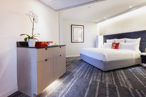 Sydney Harbour Marriott Hotel At Circular Quay - Pet Food Australia 32