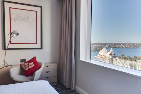 Sydney Harbour Marriott Hotel At Circular Quay - Pet Food Australia 9