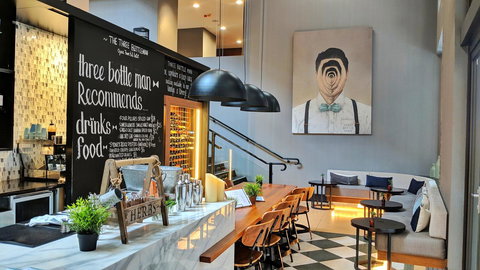 Sydney Harbour Marriott Hotel At Circular Quay - Pet Food Australia 42