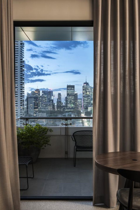 Hotel Indigo Sydney Potts Point, An IHG Hotel - Pet Food Australia 1