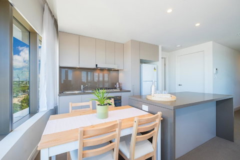 Australian Tower Stay - Food Delivery Shop 4