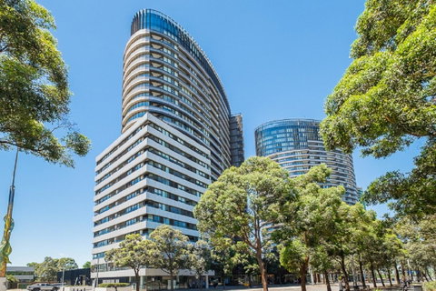 Australian Tower Stay - Food Delivery Shop 0
