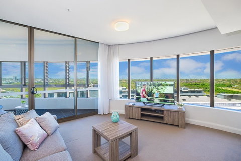 Australian Tower Stay - Food Delivery Shop 1