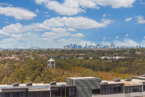 Australian Tower Stay - Food Delivery Shop 11