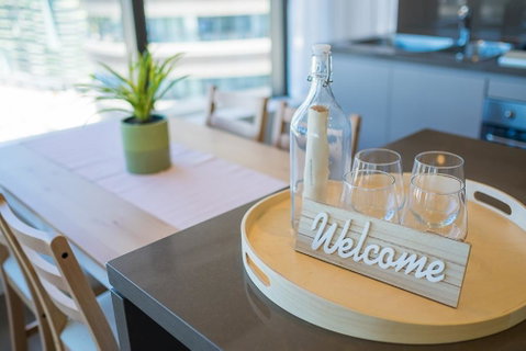 Australian Tower Stay - Food Delivery Shop 8