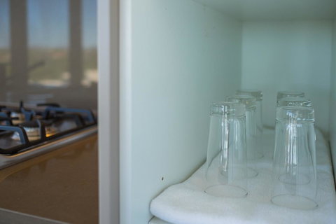 Australian Tower Stay - Food Delivery Shop 27