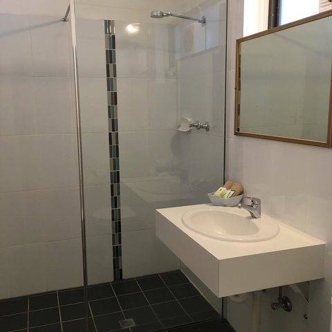 Sky Rider Motor Inn - Food Delivery Shop 22