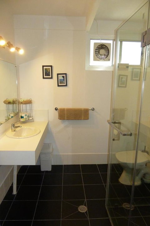 Sky Rider Motor Inn - Food Delivery Shop 37