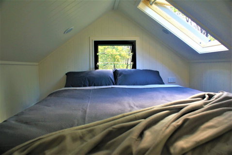 Christopher Tiny House - Food Delivery Shop 7