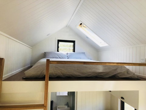 Christopher Tiny House - Food Delivery Shop 3