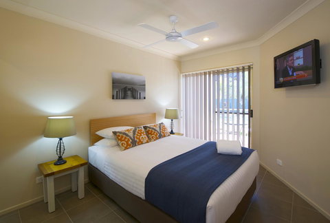 Marty's @ Little Beach - Pet Food Australia 13