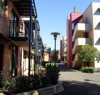 Sydney University Village - Food Delivery Shop