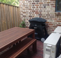 Hideaway Holiday Apartments - Food Delivery Shop