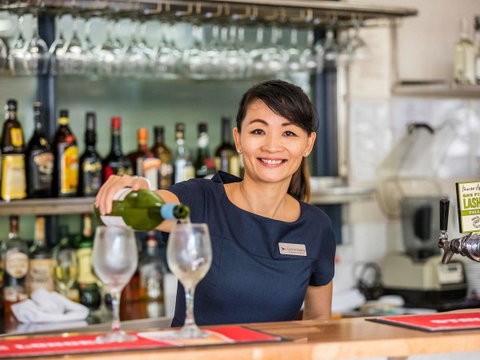 Novotel Darwin Airport - Food Delivery Shop 38